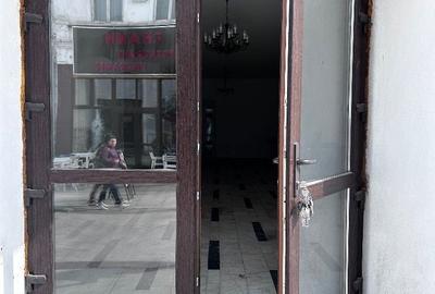 Spațiu comercial, de 1 mp, în Central - 5
