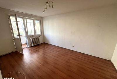 Apartament cu 3 camere decomandat în Carpați 1 - 4