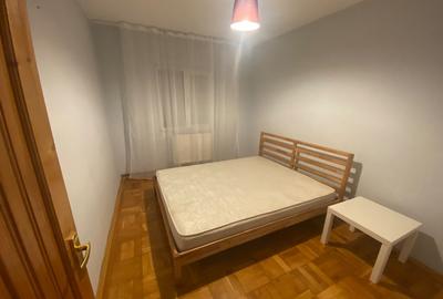 Apartament cu 4 camere decomandat în Micro 3 - 2