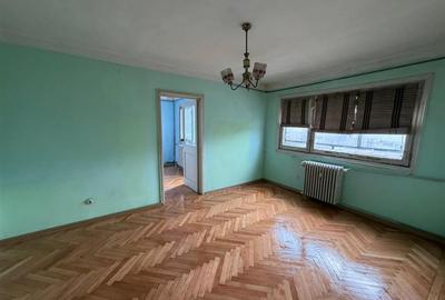 Apartament cu 2 camere nedecomandat în Podu Roș - 1