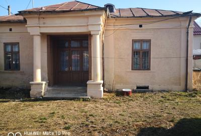 De vanzare (de inchiriat) , in zona centrala, casa cu curte de 1100mp - 6