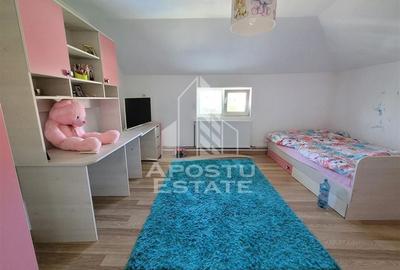 Casă cu 5 camere cu Teren 1763 Mp în Șag