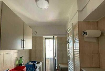 Unirii etaj 6 decomandat - 1