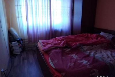 Apartament cu 3 camere semidecomandat în Girocului - 2