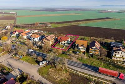 Casă individuală cu 9 camere cu Canalizare în Zimandu Nou - 3