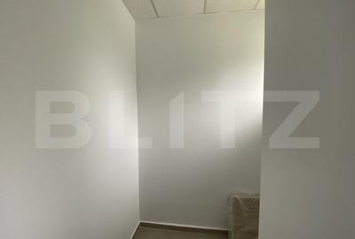 Spațiu comercial, de 72 mp, în Rovine - 13