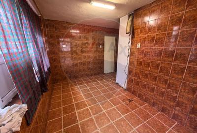 Spatiu comercial cu trafic pietonal De Inchiriat - 5