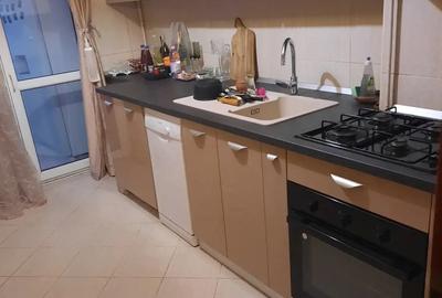 Apartament cu 3 camere decomandat în Central - 3
