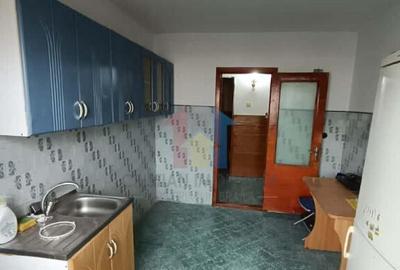 VEZI VIDEO! Ap 2 camere, Decomandat, Etaj 3, zona Radu Negru - 5