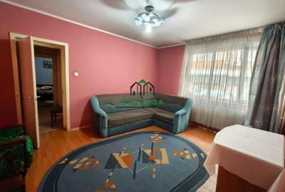 Apartament cu 3 camere semidecomandat în Central - 2