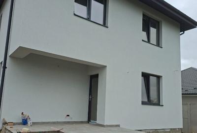 Casa com. Berceni - 2