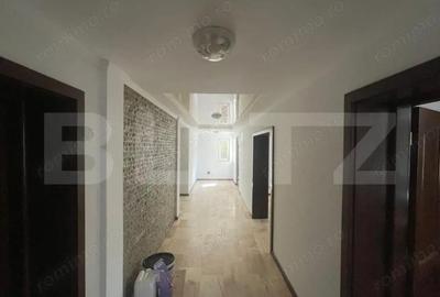 Apartament cu 4 camere decomandat în Central - 10