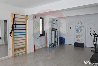 Spațiu comercial, de 105 mp, în Central - 7