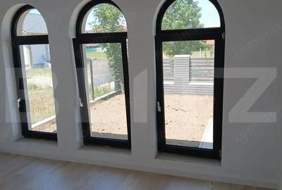 Casă cu 3 camere cu Teren 365 Mp în Micești - 3