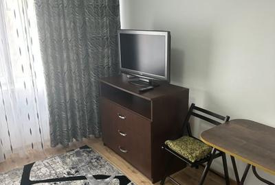 Garsonieră semidecomandată, mobilată în 1 Mai - 2