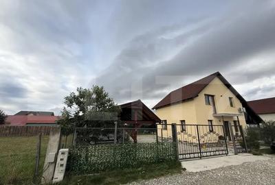 Casă cu 3 camere cu Teren 500 Mp în Vulcan - 1