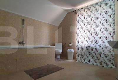 Casă individuală cu 4 camere cu Canalizare în Fundata - 11