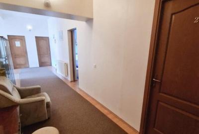 Afacere la cheie! Pensiune de 722 mp, cu 800 mp de teren, Fl - 31