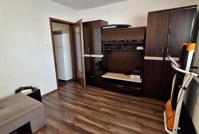 Garsonieră decomandată în Dâmbovița - 2
