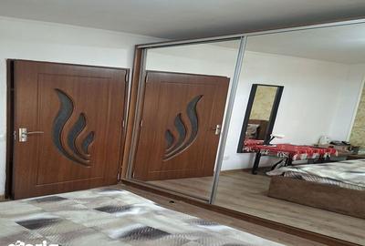 Apartament cu 2 camere decomandat în Polonă - 10