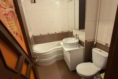 Apartament cu 3 camere decomandat în 1 Mai - 3