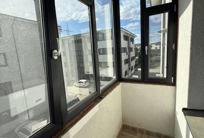Garsonieră decomandată în Roșu
