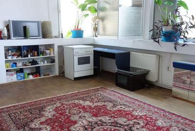 Casă cu 6 camere cu Canalizare în Dacia - 9