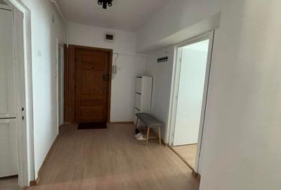 Apartament cu 3 camere decomandat, mobilat în ICIL - 18