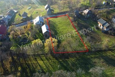 Teren de 1120 mp, în Arefu - 4