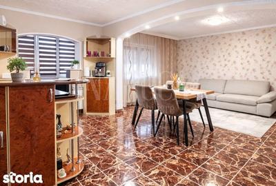 Apartament cu 3 camere în Decebal