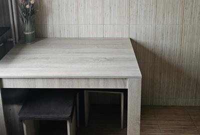 Apartament cu 3 camere decomandat în Titan - 4