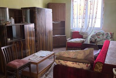 Apartament cu 3 camere nedecomandat în Central - 1