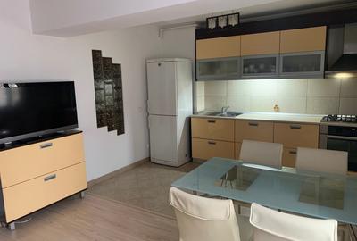 De vanzare apament 4 camere - 7