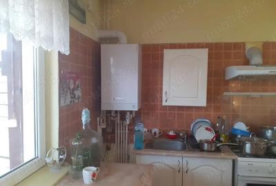 Casă cu 6 camere în Chercea - 16