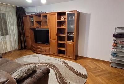 Apartament cu 3 camere semidecomandat, mobilat în Dristor - 9
