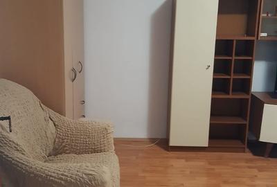 Garsonieră decomandată, mobilată în Vitan - 3