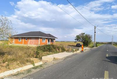 Teren de 1673 mp, în Sărand - 2