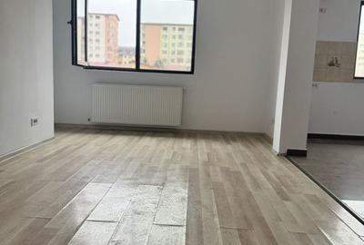 Apartament cu 2 camere semidecomandat în Sud-Vest - 6