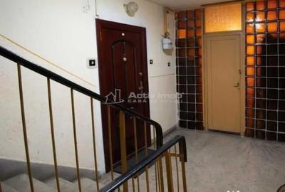 Apartament cu 2 camere semidecomandat în Aurel Vlaicu - 1