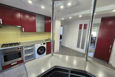 Apartament cu 2 camere decomandat în Micro IV - 7