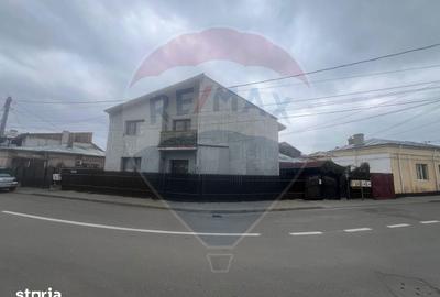 Casă cu 3 camere cu Teren 111 Mp în Central - 20