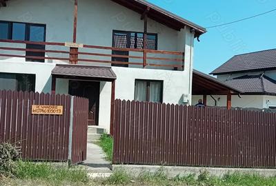 Vand casa cu etaj, 860 mp in sendreni jud. Galati - 2