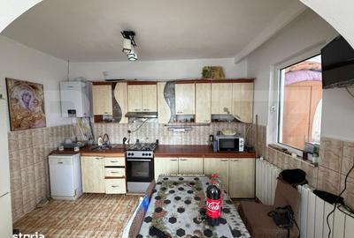Casă cu 4 camere cu Teren 1000 Mp în Obcini - 11
