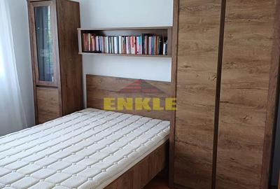 Apartament cu 4 camere decomandat, zona Octav Onicescu