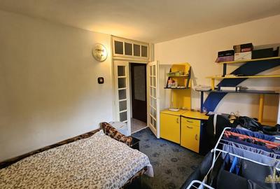 Apartament 2 camere tip Q de vanzare la parter, str. Feldioarei - 9