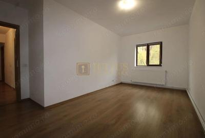 Spațiu comercial, de 2,250 mp, în Lipovei