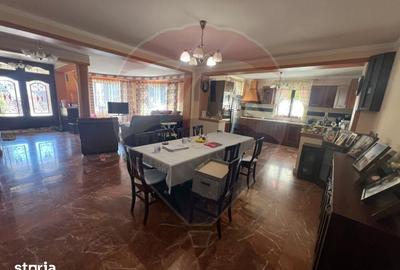 Casă cu 5 camere cu Teren 679 Mp în Central - 20