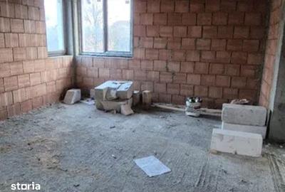 Casă cu 3 camere cu Teren 500 Mp în Ciritei - 2