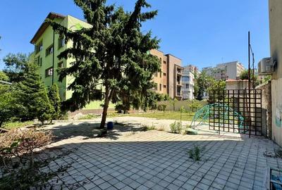 Casă individuală cu 19 camere cu Canalizare în Iancului - 21