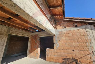 Casă cu 8 camere cu Teren 350 Mp în Central - 12